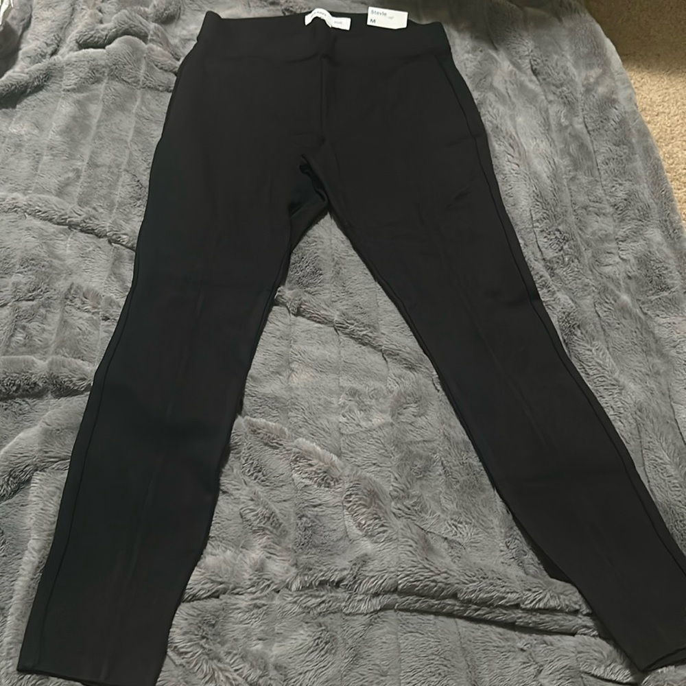 Old Navy Stevie Black Ponte Pants Size Medium NWT